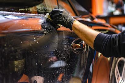 Negocio Adrian&Apos;S Window Tint And Auto Detail