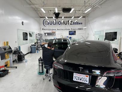 Negocio Audionutz / California Tint Pros
