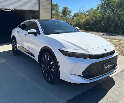 Negocio Bustdown Automotive Wraps &Amp; Tint