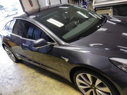 Custom Sounds & Tint - Burnet Rd