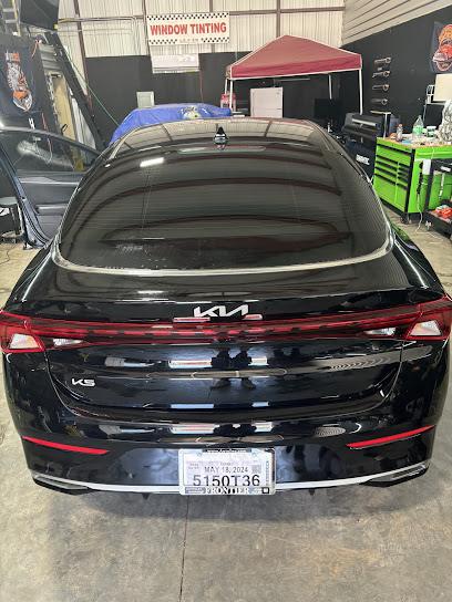 Negocio Elevated Automotive Studios Llc
