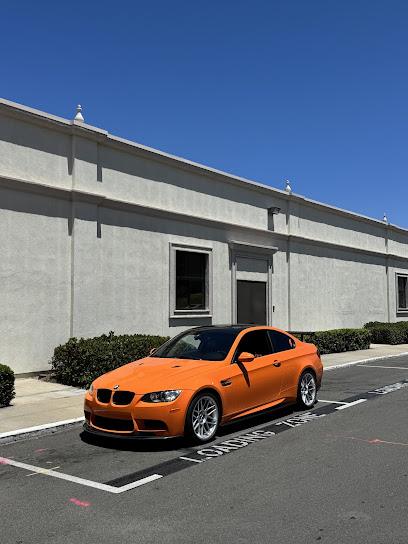 Negocio Lav Auto Customs &Amp; Window Tinting