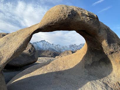 Negocio Mobius Arch Loop Trail