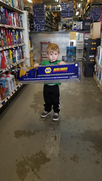 Negocio Napa Auto Parts - Merced Auto And Truck