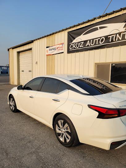 Negocio Orland Tint Shop