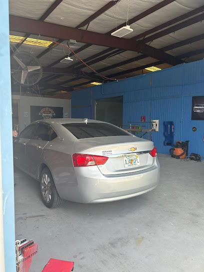 Negocio Phoenix Auto Paint & Collision Center