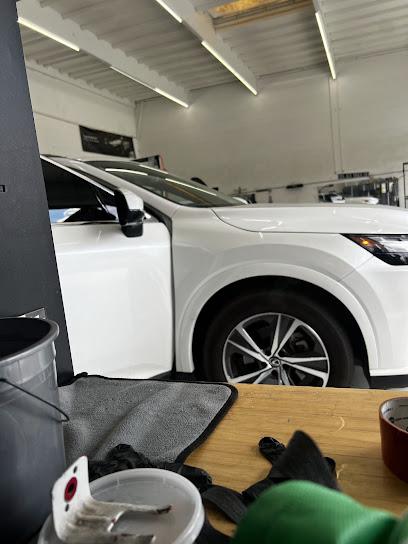 Negocio Precision Window Tinting