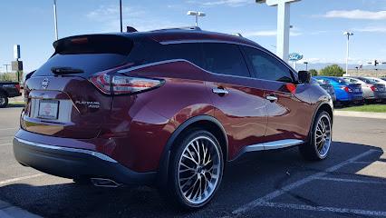 Negocio Show Us Your Tints