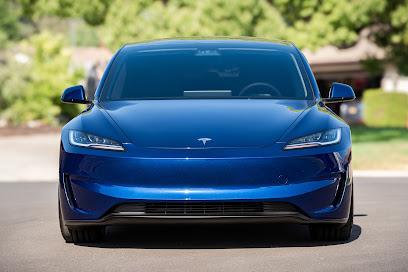 Negocio United Window Tint &Amp; Car Wrap