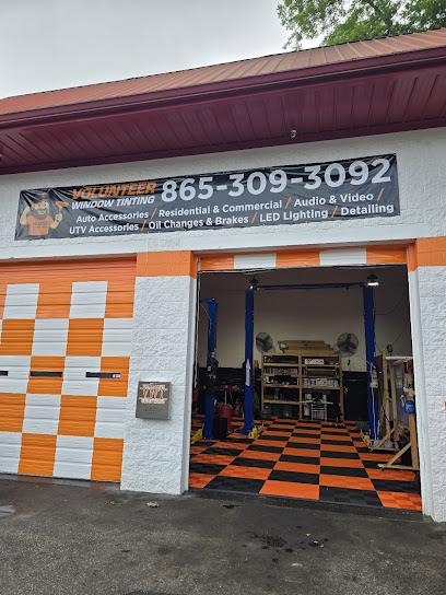 Negocio Volunteer Window Tinting