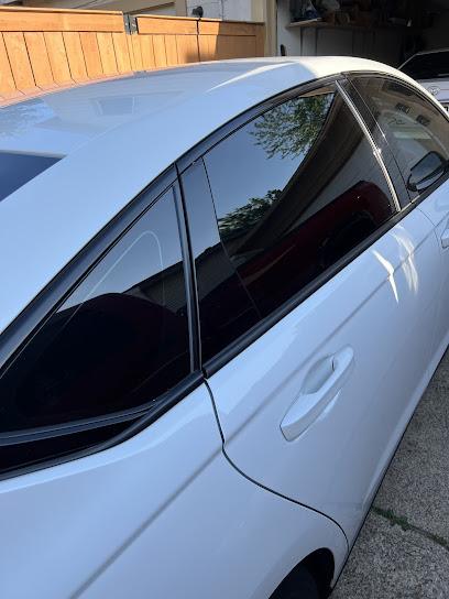 Negocio Wallys Auto Tint & Accessories