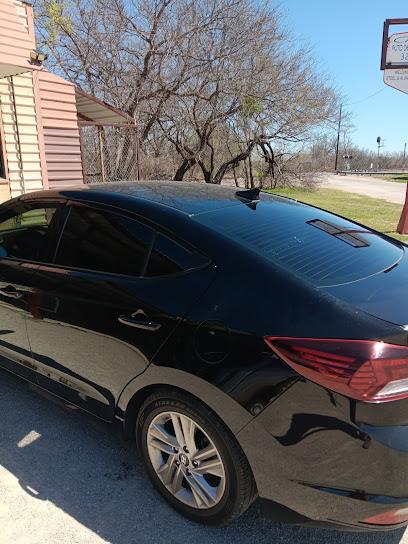 Negocio B&L Automotive And Tint