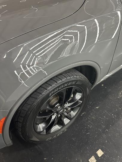 Negocio J&M Customs, Tint, And Truck Accessories