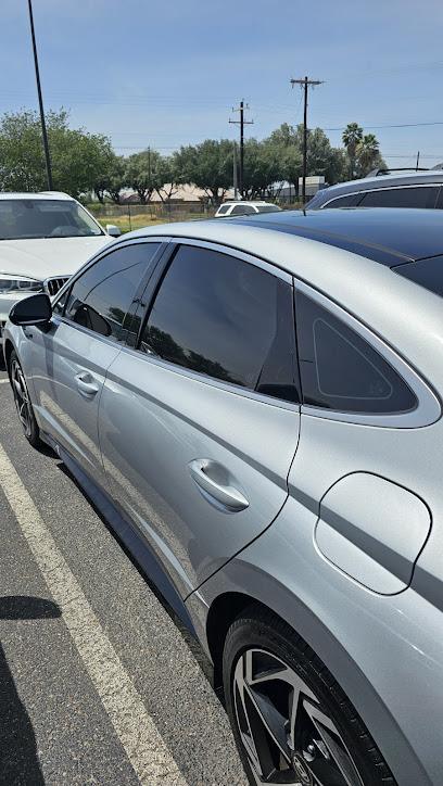 Negocio Monster Tint And Accessories