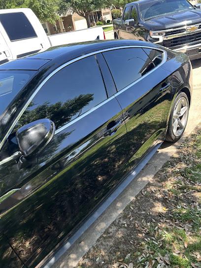 Negocio Onyx Tint Lounge