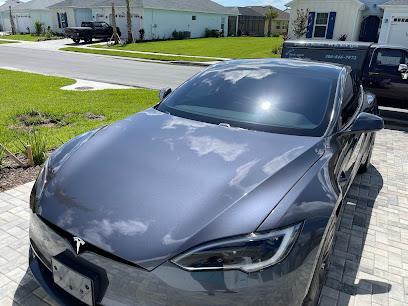 Negocio Ozzy's Back Again Tinting & Mobile Detailing