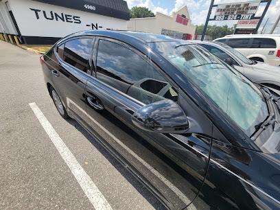 Negocio Tunes-N-Tint