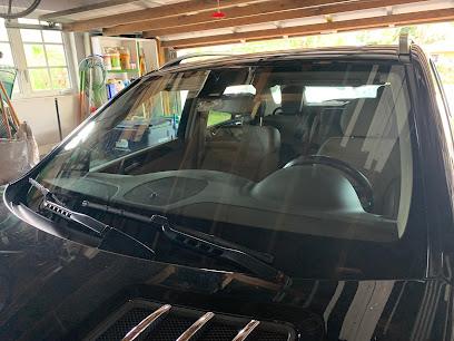 Ultimate Auto Glass & Electronics